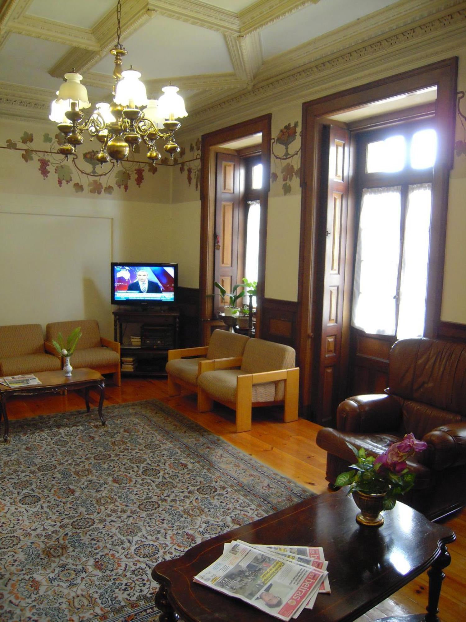 Guesthouse Lusa Atenas Coimbra Exterior photo