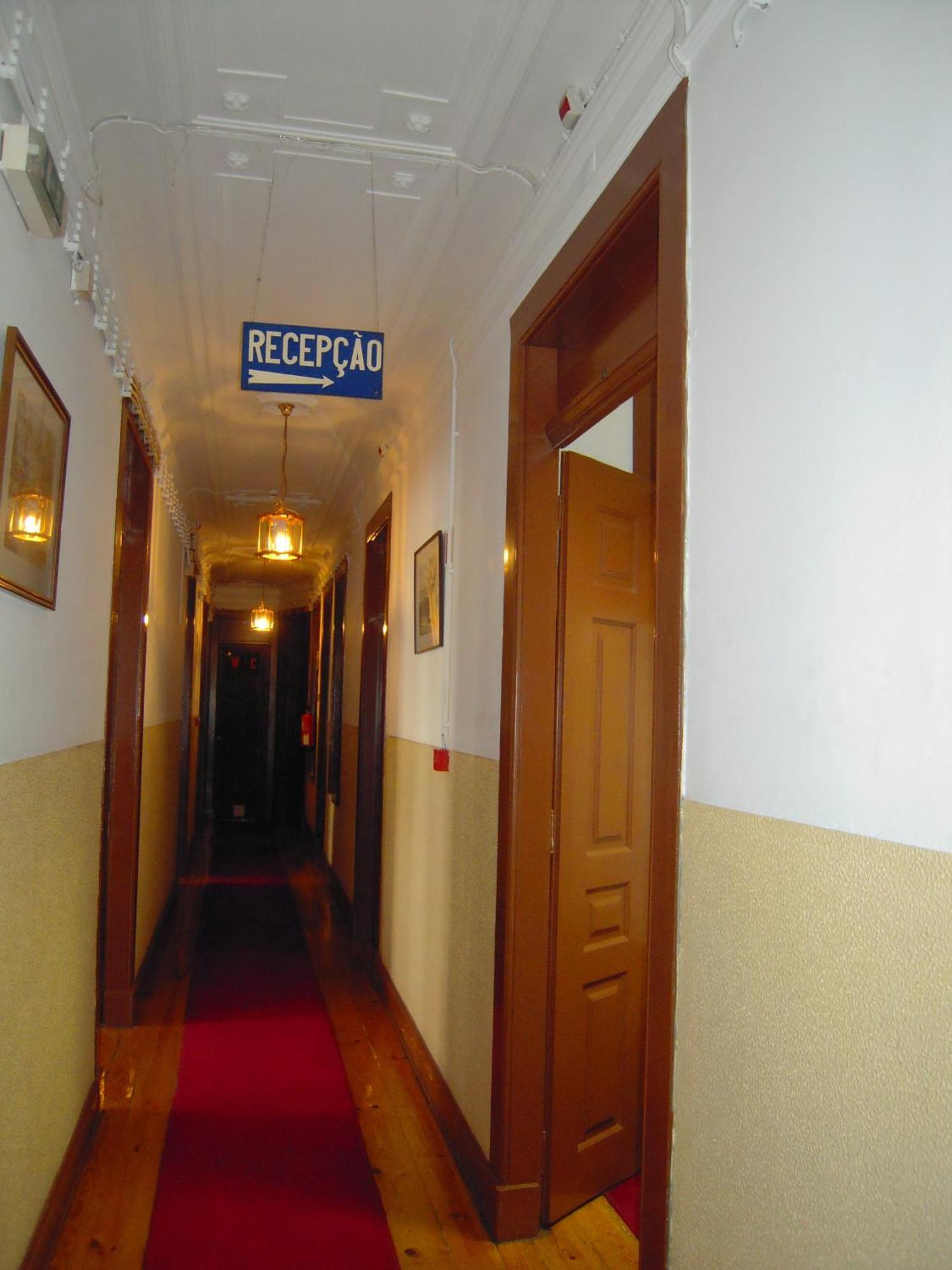 Guesthouse Lusa Atenas Coimbra Exterior photo