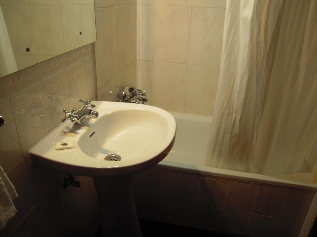 Guesthouse Lusa Atenas Coimbra Exterior photo